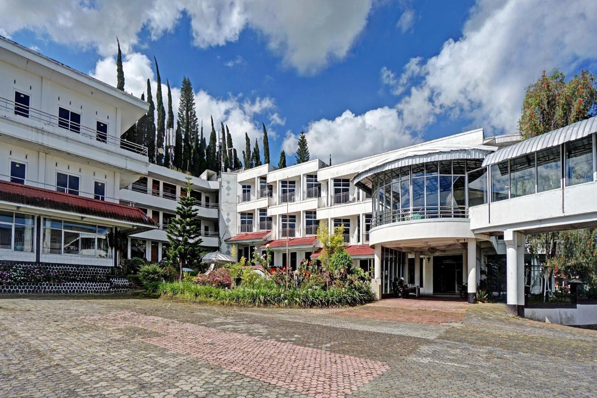 Oyo 90028 Hotel Victory Batu  Eksteriør billede