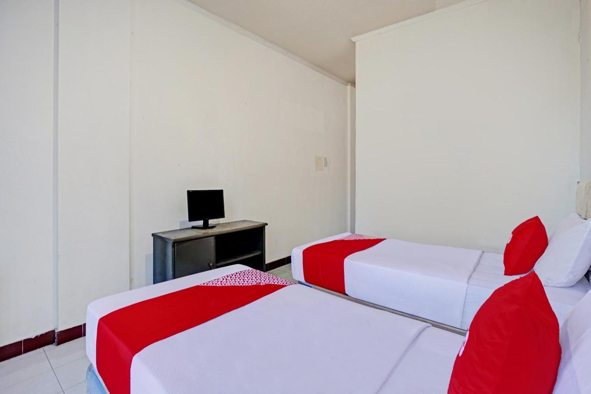 Oyo 90028 Hotel Victory Batu  Eksteriør billede